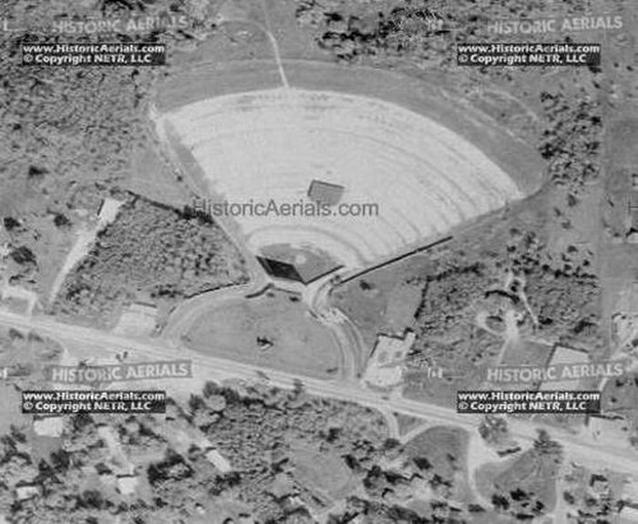 Lakes Drive-In Theatre - Historical Aerial (newer photo)